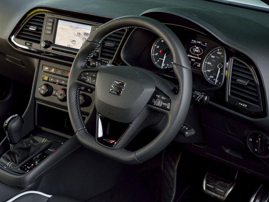  Seat Leon SC Cupra 2014 года  (UK) (фото 9 из 28)